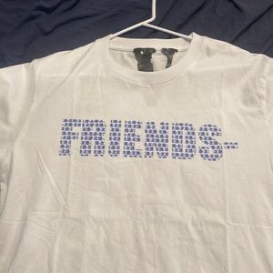 VLONE tee shirt FRIENDS size Medium
